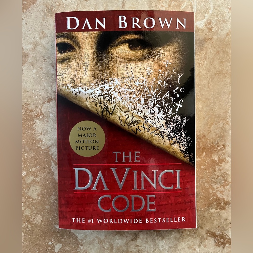 The Davinci Code Paperback Book By Dan Brown